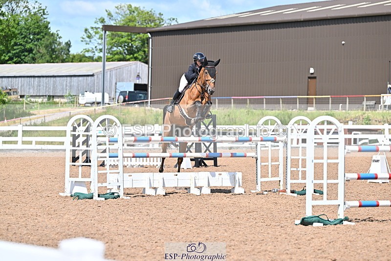 240619A-152634-00808 - Cls 5 Snr Foxhunter and 1.20m Open