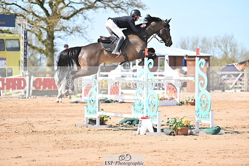 240420A-141710-11683 - Cls 7, 2 Star Medium Tour 1.35m