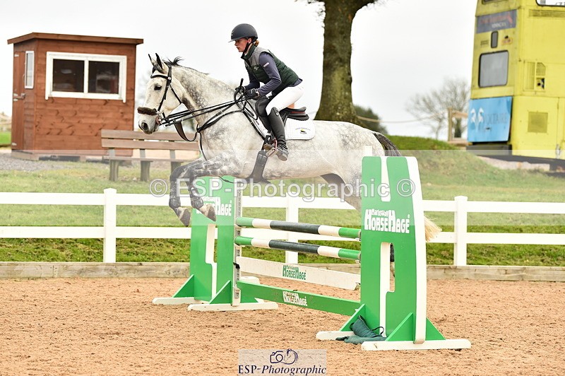 231122A-130046-00388 - Cls 4 Newcomers & 1.10m Open