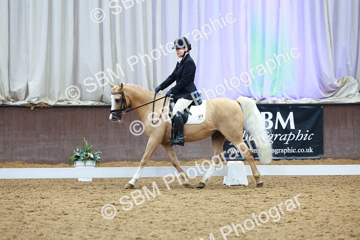 SBM_004281 - Class 12 - E2 Championship - 14.50-15.53