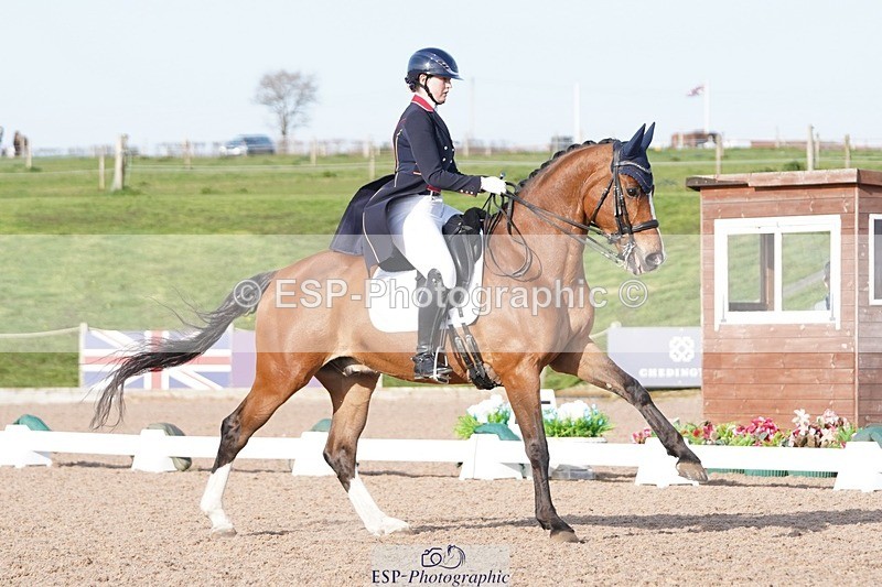 250404-172312-07942 - 147-Anna.Jesty-Grolschstar