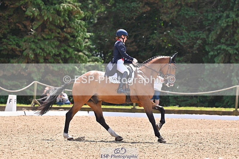 250523A-122717-06540 - D-468-Laura.Collett-LONDON.52