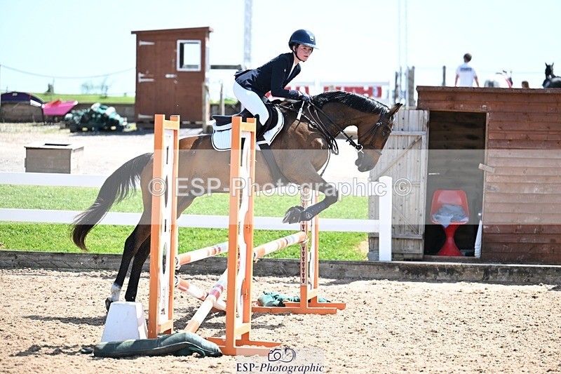 260523-115304-00388 - Cls 18+19 Club and Schools 80cm