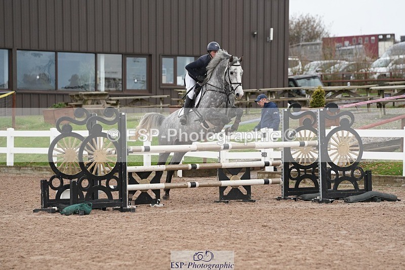 251109-104721-03466 - Cls 19 Snr 1.05m Open