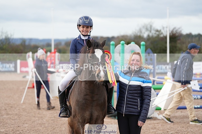 251026-123035-02396 - Cls 4 Pony Winter Novice + 80cm Open