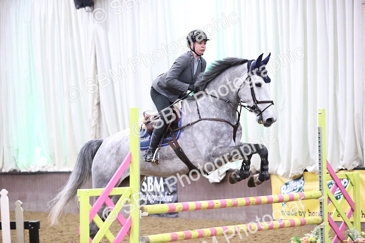 SBM_002127 - Class 10 - Senior Newcomers - 1.10m