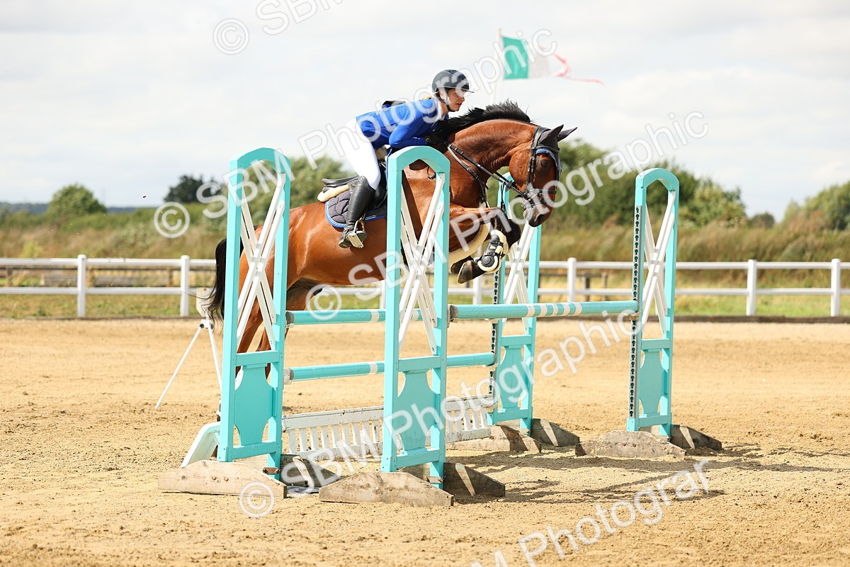 SBM_010366 - Class 4 - Senior Foxhunter - 1.20m Open