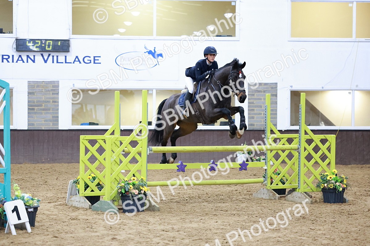 SBM_007643 - Class 24 - Nupafeed Supplements Senior Discovery/ 1m Open