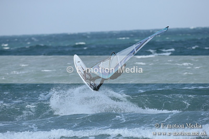 WS 020413-156 - Windsurfing