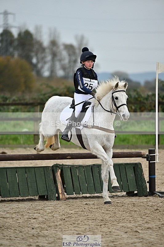 241110-150509-01202 - 70-75cm Arena Eventing