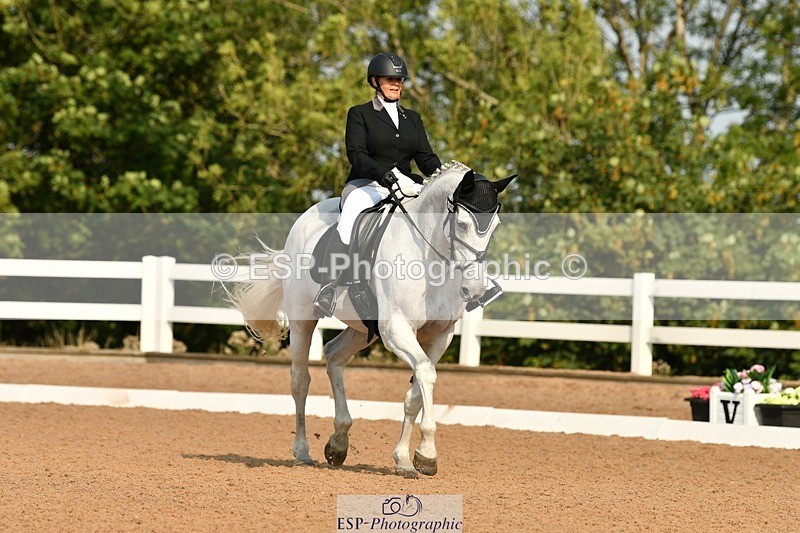 250817-095532-07669 - 179-Kate.WilliamsGhyllwood.April.Moment