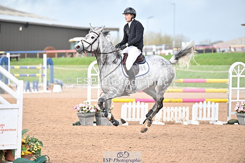 240315A-125749-01089 - Cls 3 Snr Foxhunter