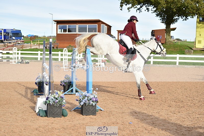 231015A-161304-09265 - Cls 27 1.10m Amateur Q 2nd R