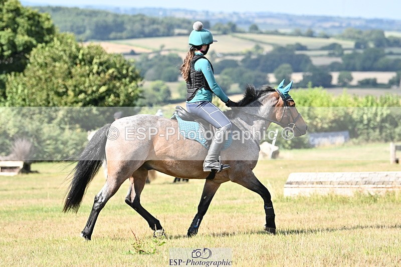 250821B-102558-00120 - Group B - Danielle