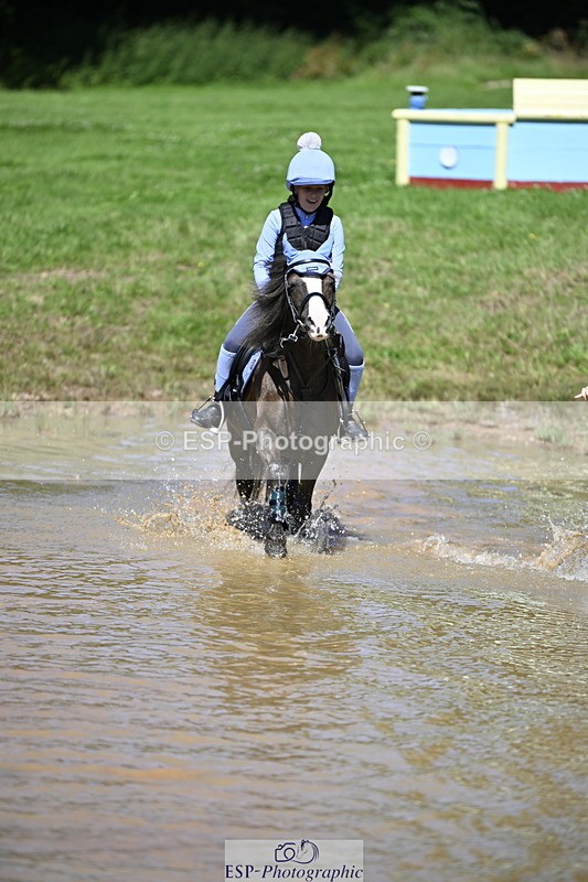 240728B-112502-01023 - Theo's Group XC