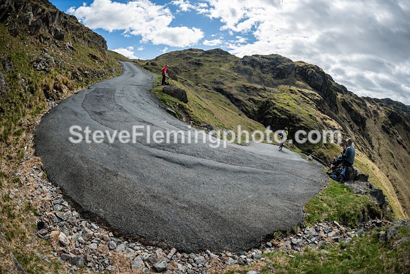 111027 - Hardknott Hairpin 11.00 - 12.00