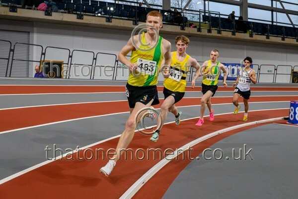 AgeInd25SAT-922335 - Track Male