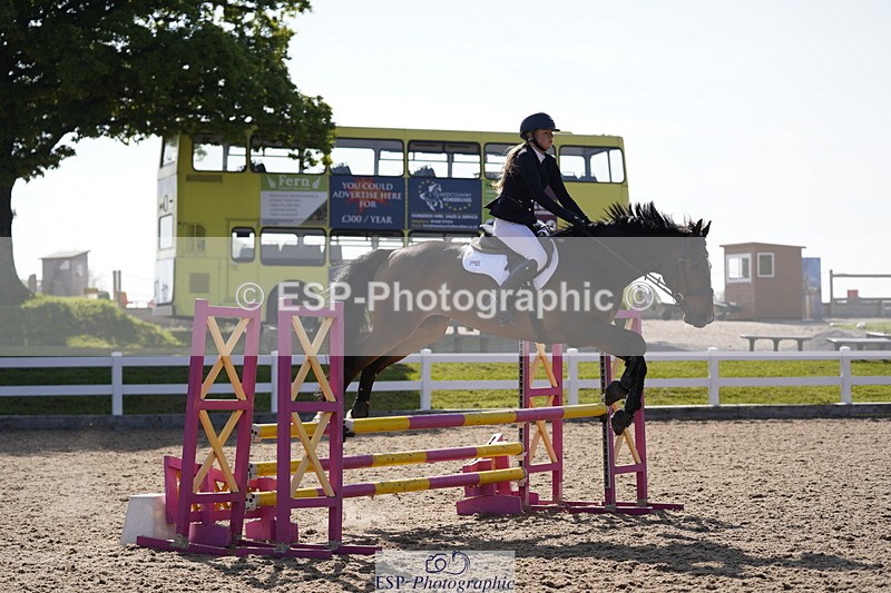 230527A-091722-03214 - Cls 19 British Novice & 90cm Open