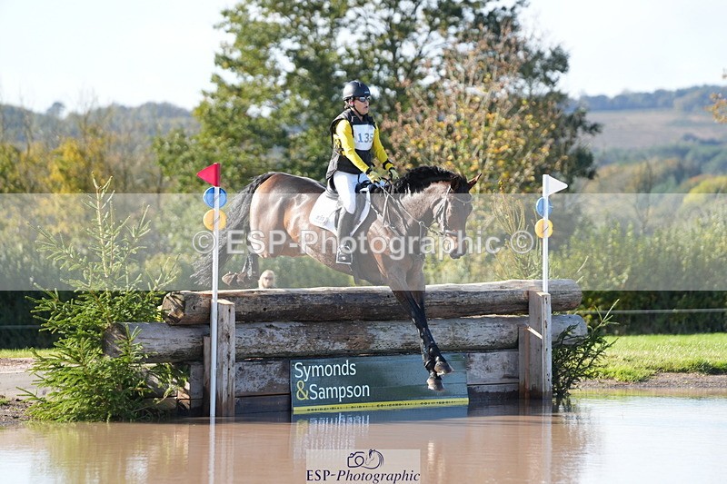 251024A-123714-10729 - B-135-Eva.Carse