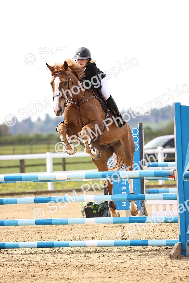 SBM_002262 - Class 11 - Senior newcomers - 1.10m