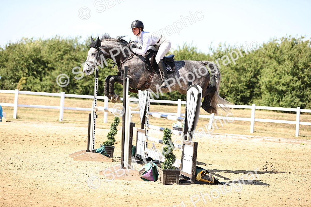 SBM_015432 - Class 16 - Senior foxhunter - 1.20m Open