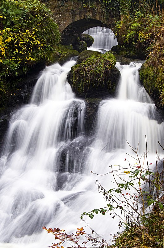 Rouken Glen waterfall, Glasgow - 2947 - Water