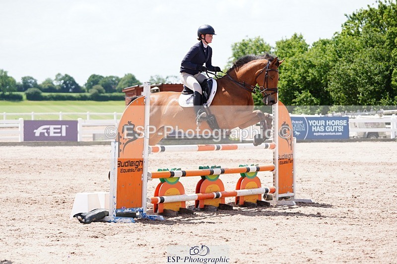 250525-121410-09375 - Cls 33 A&B Snr Disc & 1.00m Open