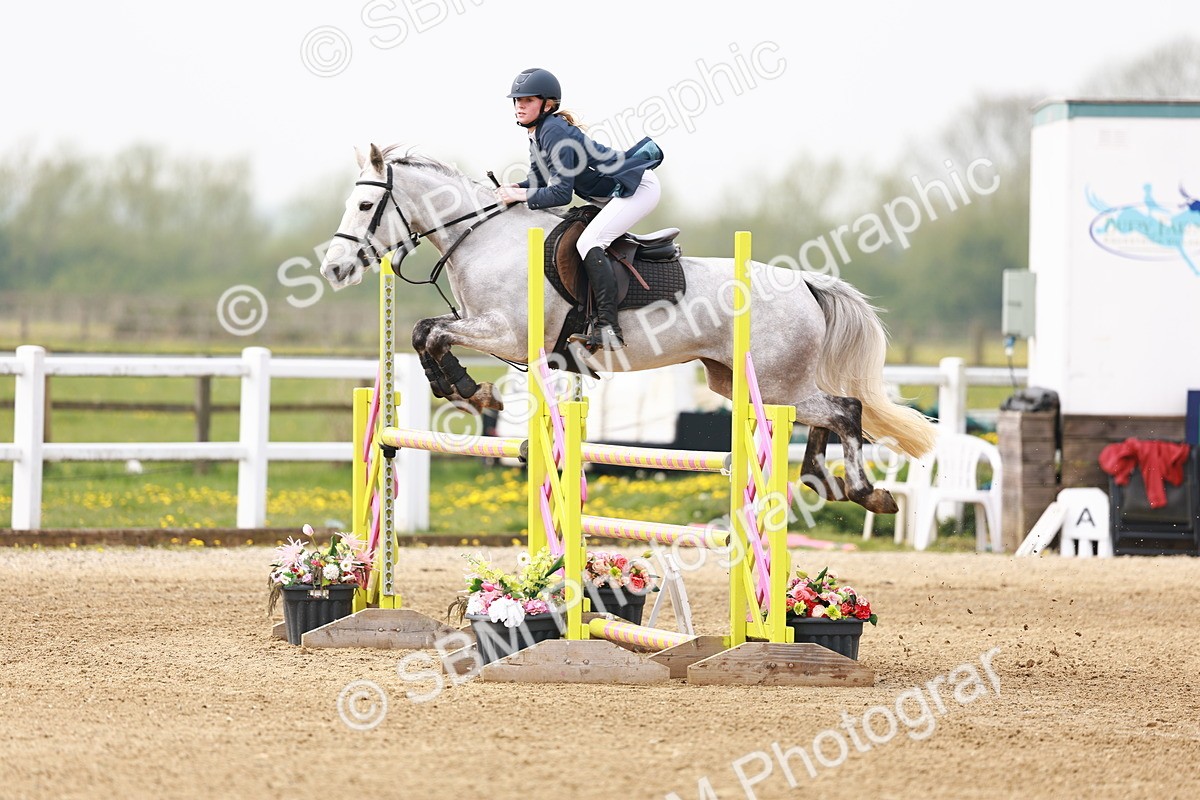  - Class 17 - Senior 1.05m