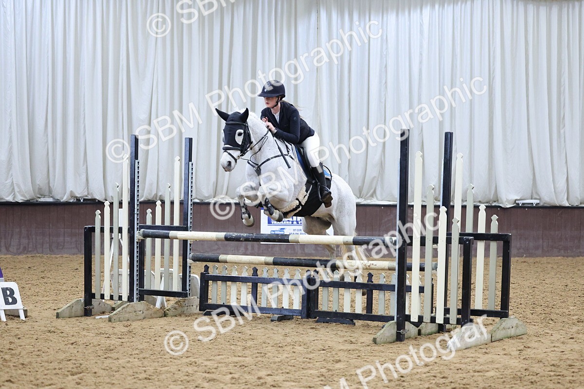 SBM_002076 - Class 4 - Blue Chip Pony Newcomers - 1.00m