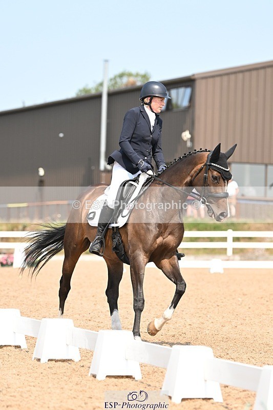 250816-133529-04870 - 079-Nicola.LomaxSimply.Bea