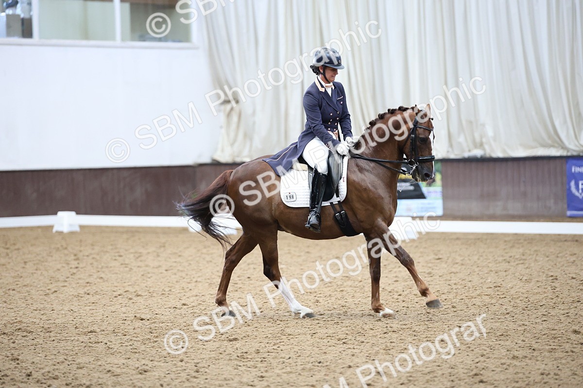 SBM_004858 - Class 9 - FEI Inter 1 Gold - 16.59-17.47