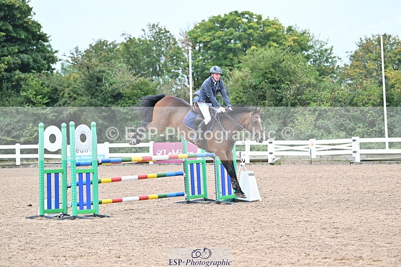 240907A-131015-02027 - Cls 10 Snr 1.15m Open