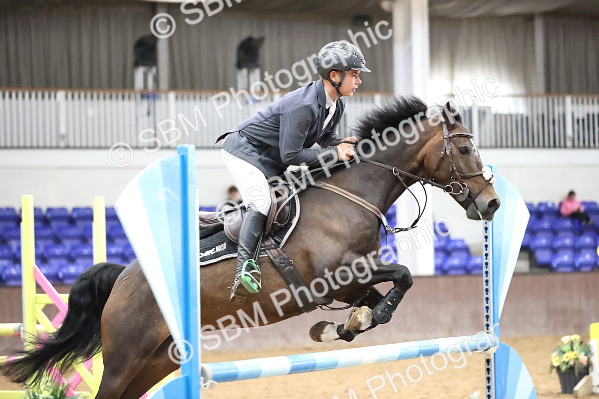 SBM_001305 - Class 5 - Blue Chip Pony Newcomers 1.00m Open