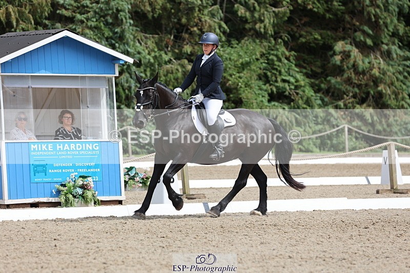 250718A-151134-02406 - 130-Nicole.Kerrison-Tallulah.Star