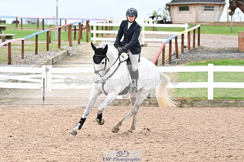 250112-124713-01284 - Cls 20 Newcomers and 1.10m Open