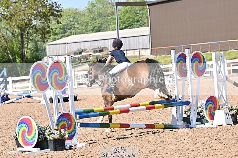 250513-161318-00198 - Clr Rnd & 60cm