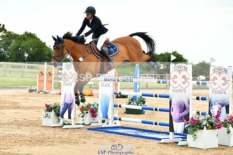 230720A-152452-03855 - Cls 9, 2 Star Big 1.40m Start to break