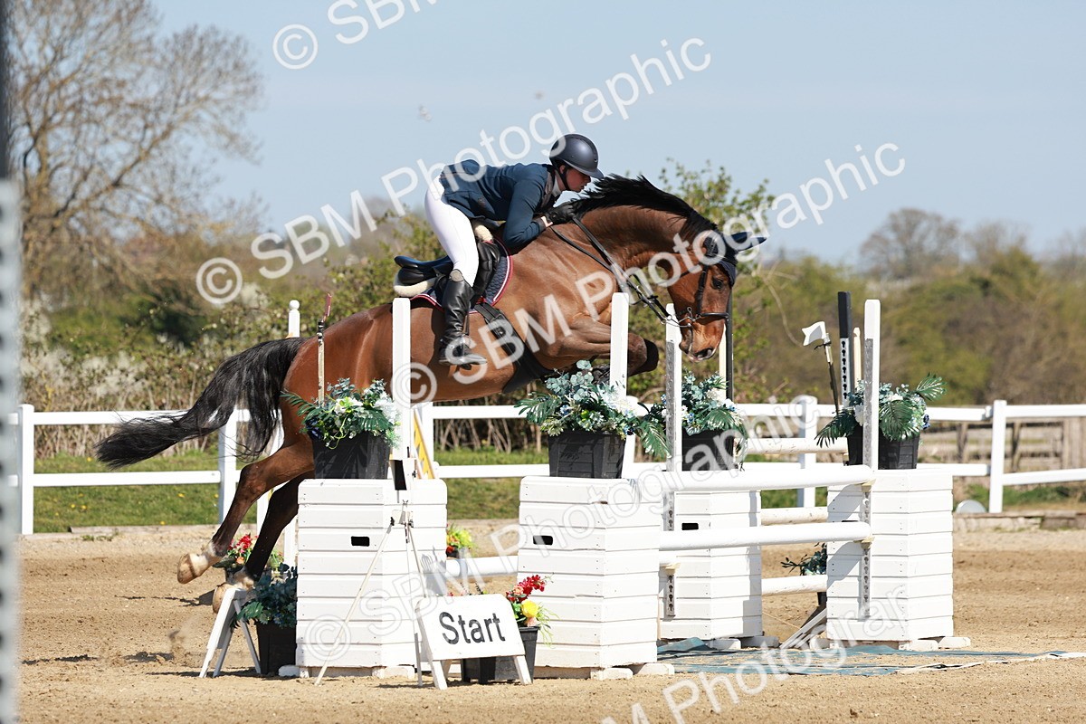 SBM_004251 - Class 17 - Senior Newcomers - 1.10m