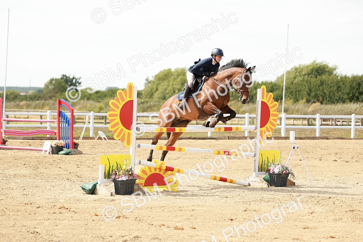 SBM_008125 - Class 4 - Senior Foxhunter - 1.20m Open