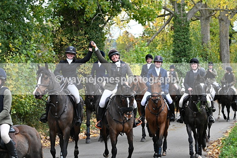 WJ7_7225 - Walk Home..