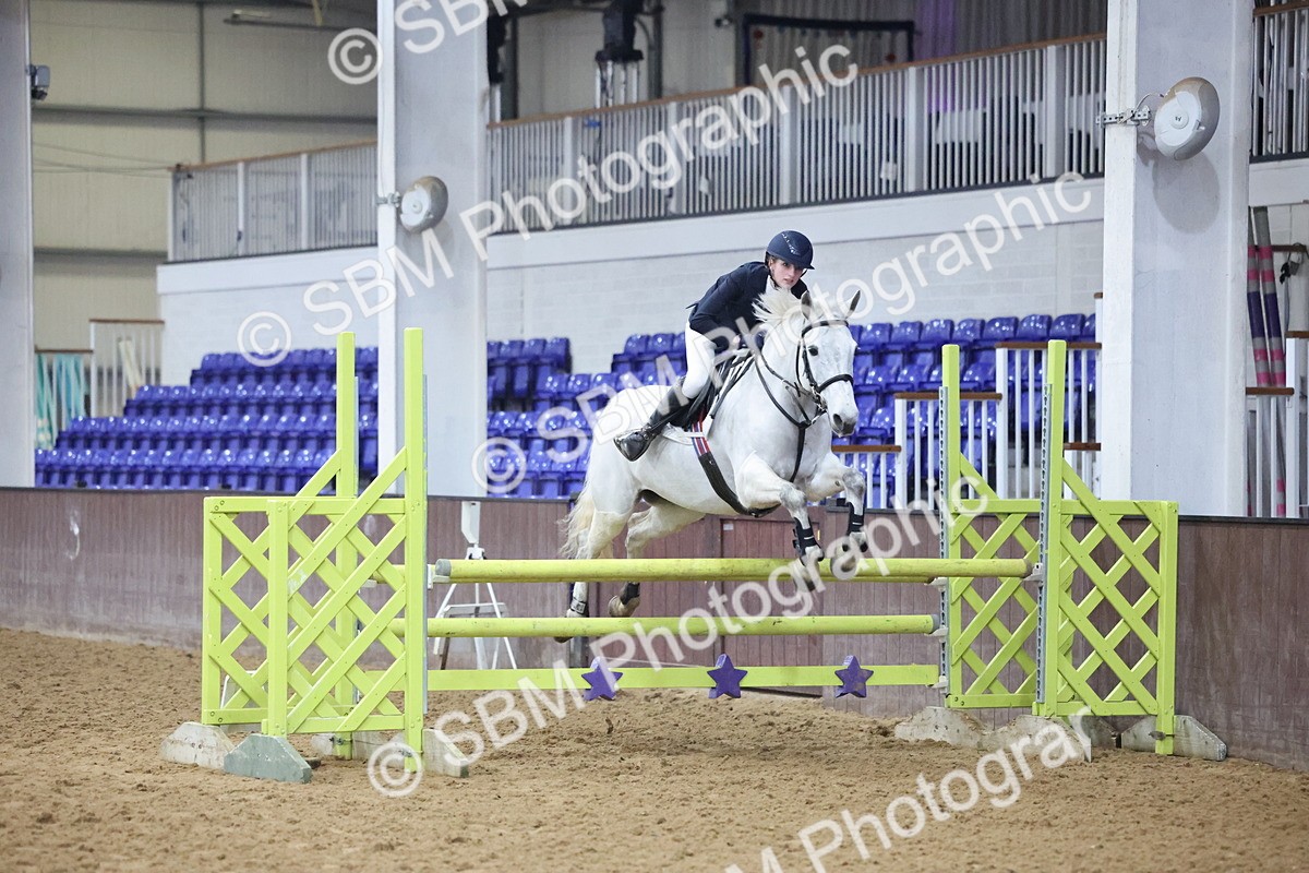 SBM_003217 - Class 11 - Blue Chip Pony Newcomers - 1.00m Open