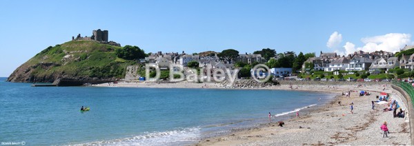 Panoramic landscape of Criccieth Castle and beach
