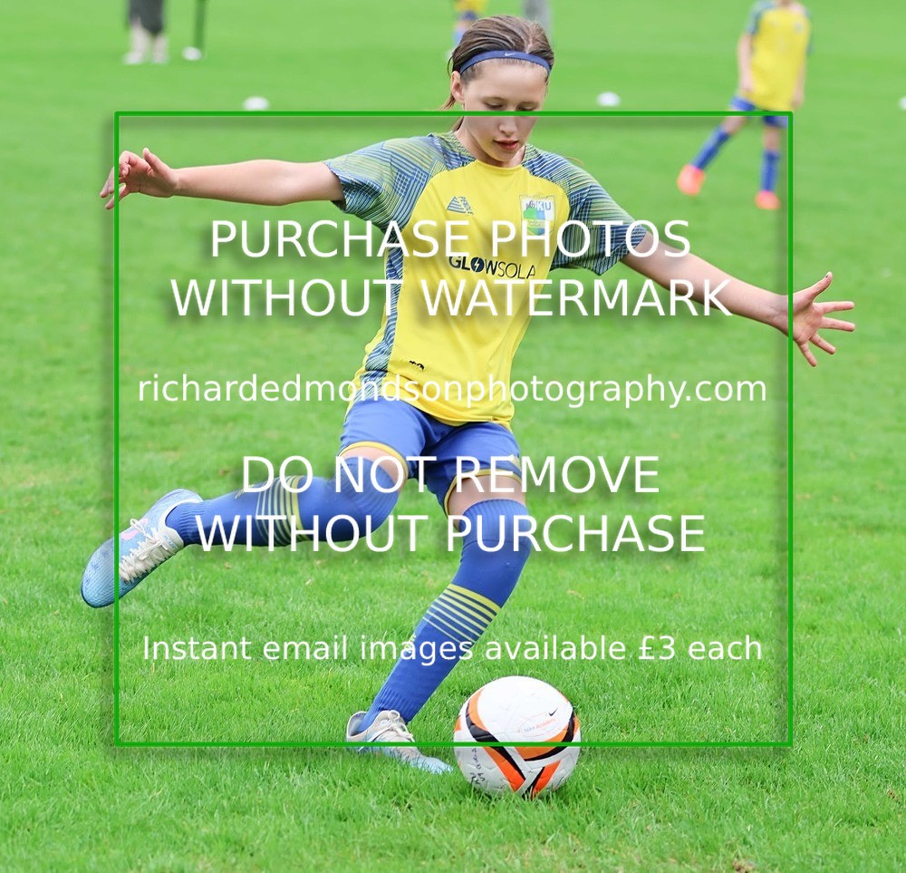 533A3227 - Kendal United Girls U9