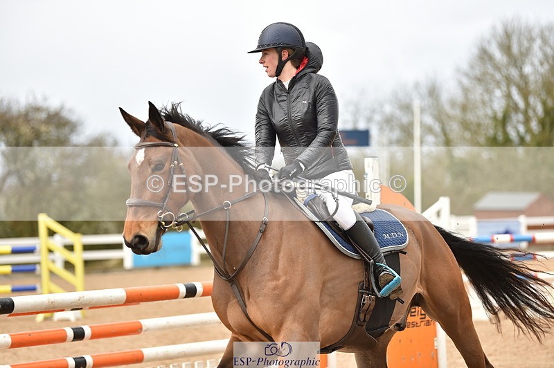 240327A-132426-00549 - Cls 4 Newcomers and 1.10m Open