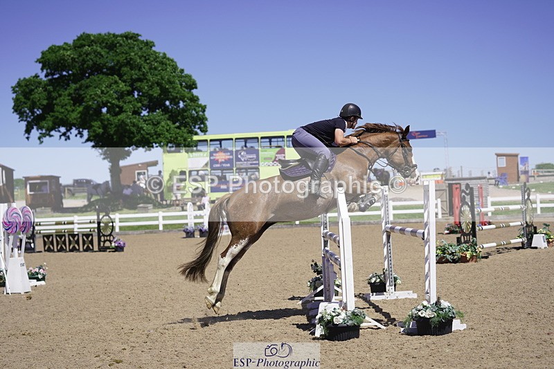 230624A-151606-02176 - Cls 26 Pony Foxhunter & 1.10m Open