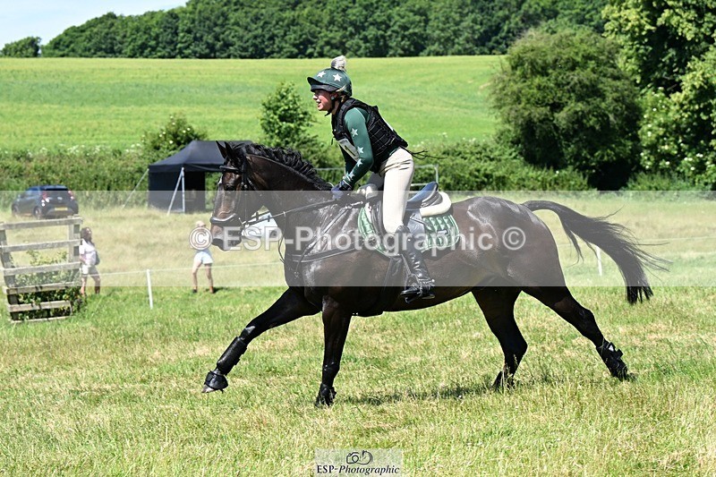 240629X-120235-2348 - 051-Marie_Webber-BENNY'S_DOUBLE_DIAMOND