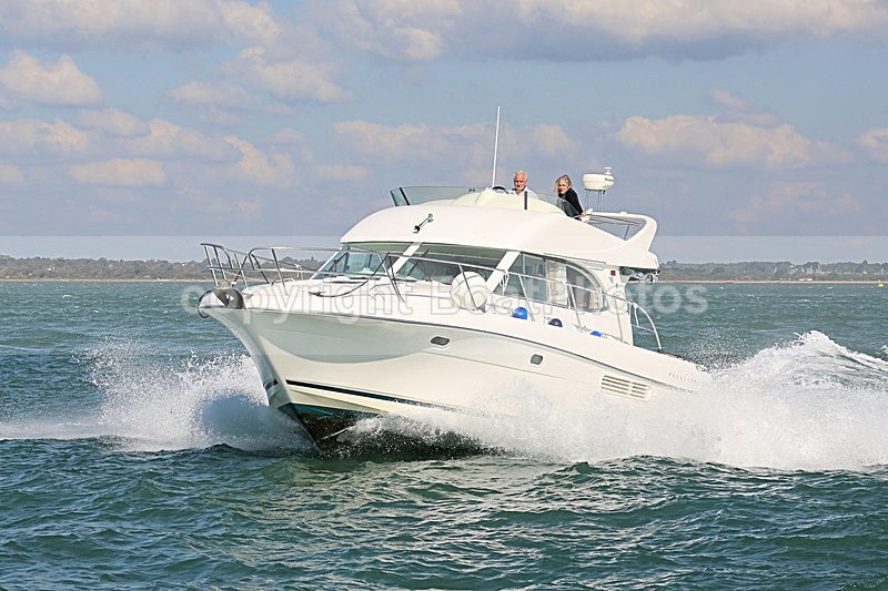 150927 TICKETTI BOO - JEANNEAU WT7A3225 - Flybridge Cruisers