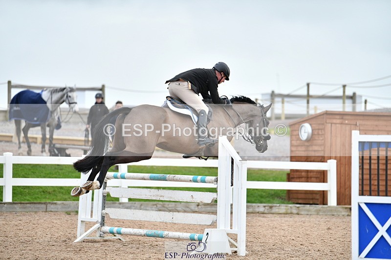 240124A-121724-00401 - Cls 3 Newcomers & 1.10m Open