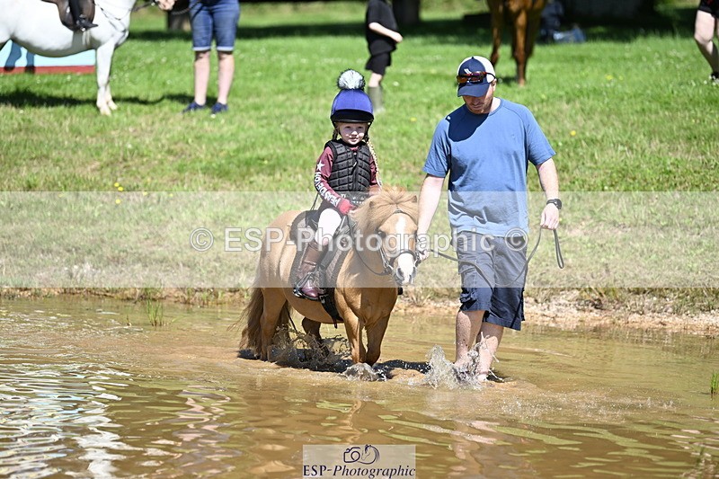 240728B-110914-01136 - Gemma's Group XC