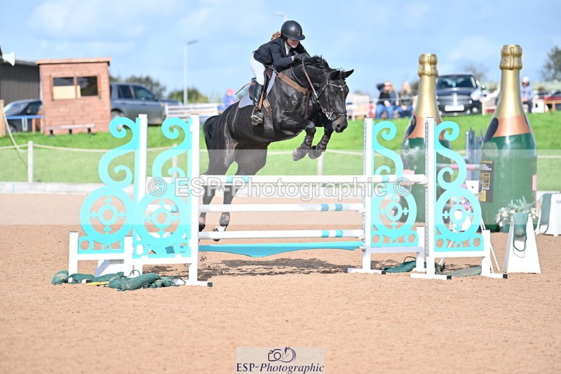 231014A-124006-04628 - Cls 19 1.15m Members Cup